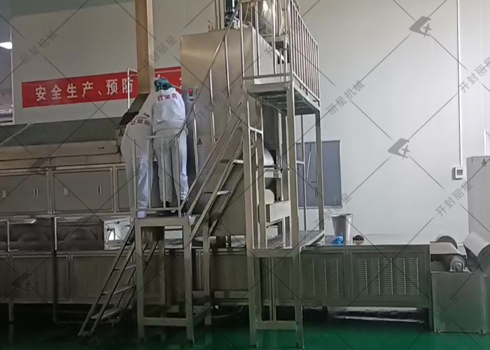 麗星粉絲粉條生產(chǎn)線，內(nèi)蒙古試機(jī)培訓(xùn)進(jìn)行時(shí)